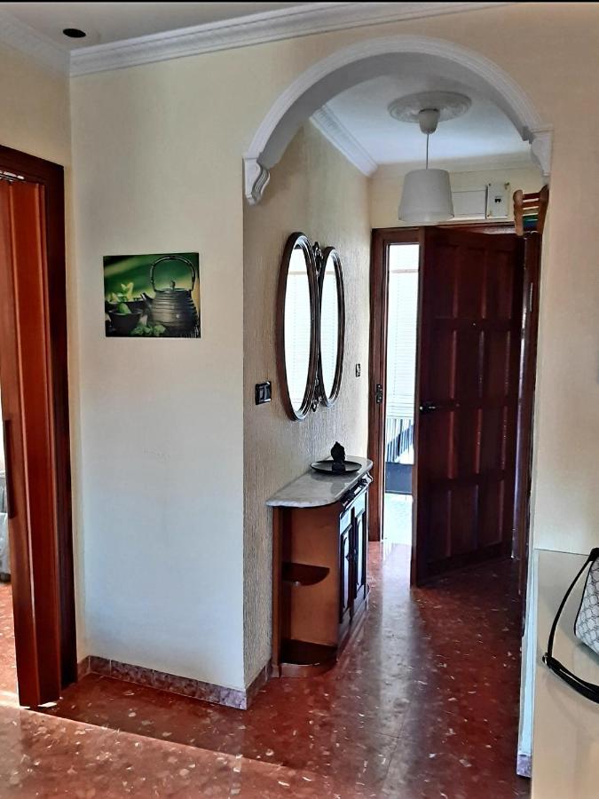 Rented Con Aparcamiento Gratis En La Zona * Cadiz