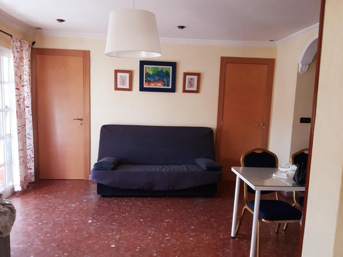Rented Con Aparcamiento Gratis En La Zona Cadiz
