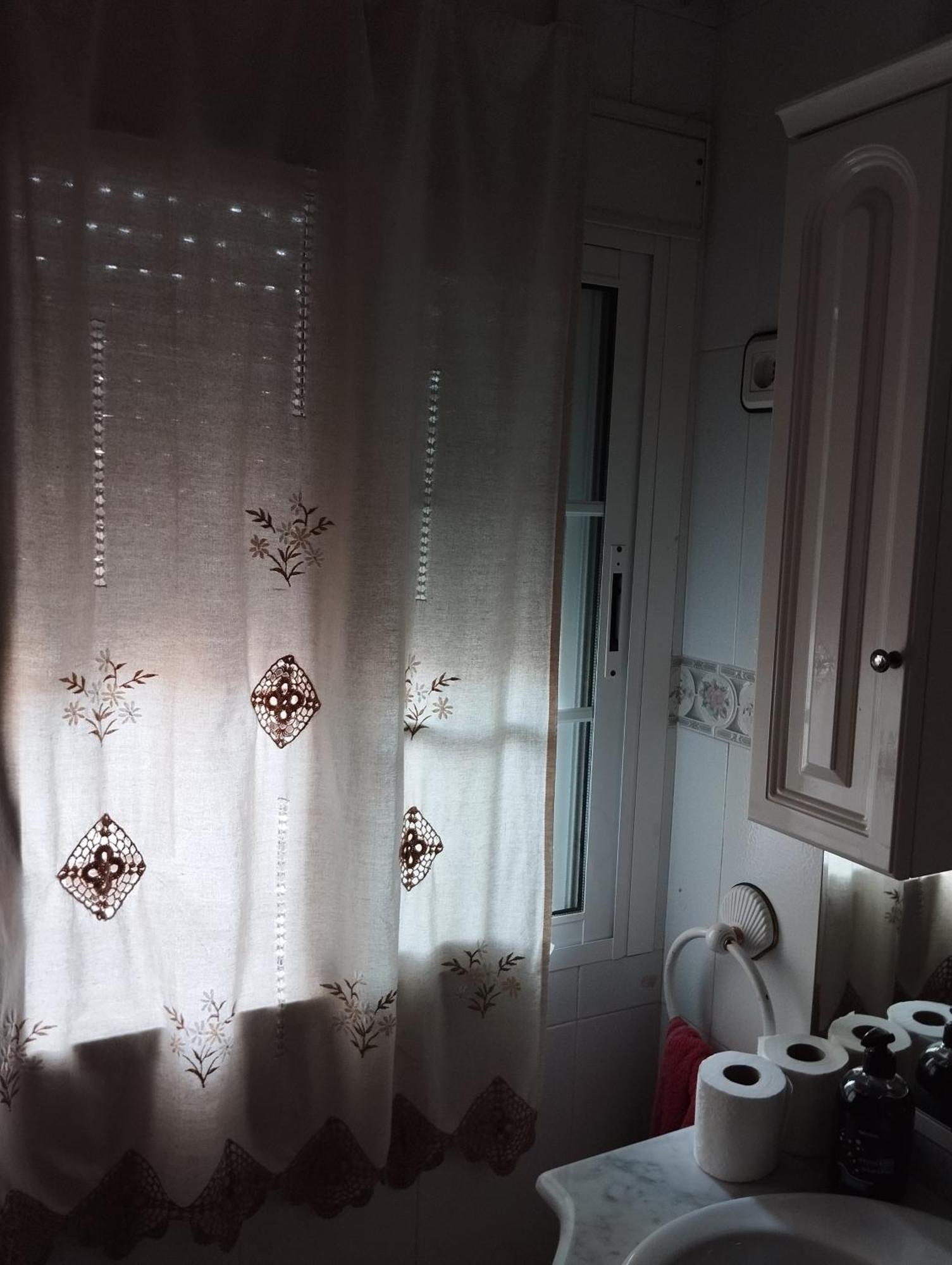 Appartement Rented Con Aparcamiento Gratis En La Zona Cádiz