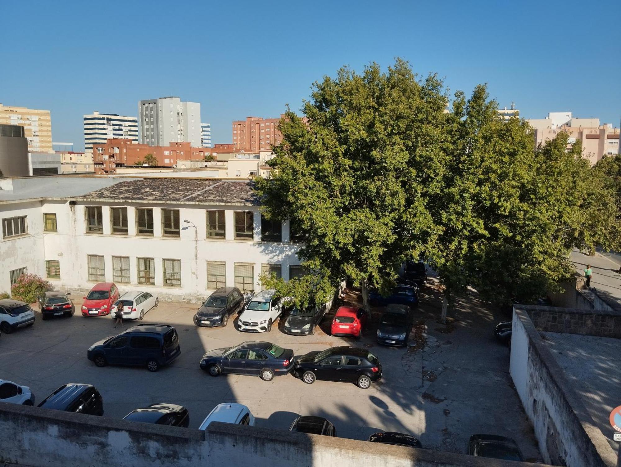 Rented Con Aparcamiento Gratis En La Zona Appartement
