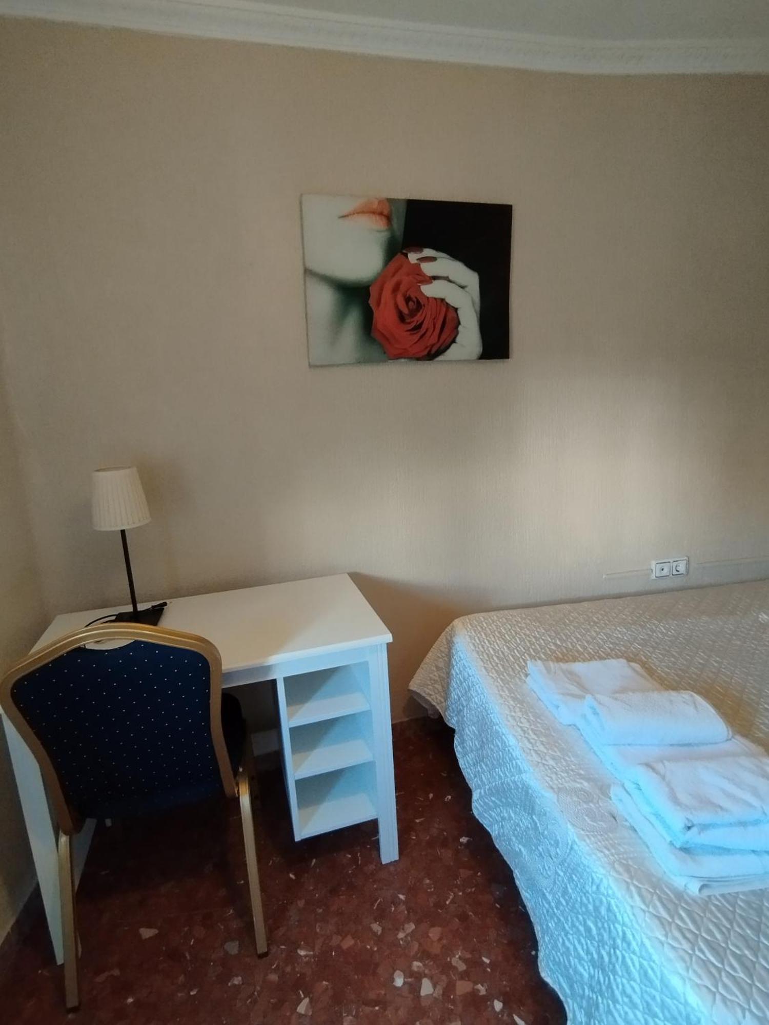 Rented Con Aparcamiento Gratis En La Zona * Cádiz